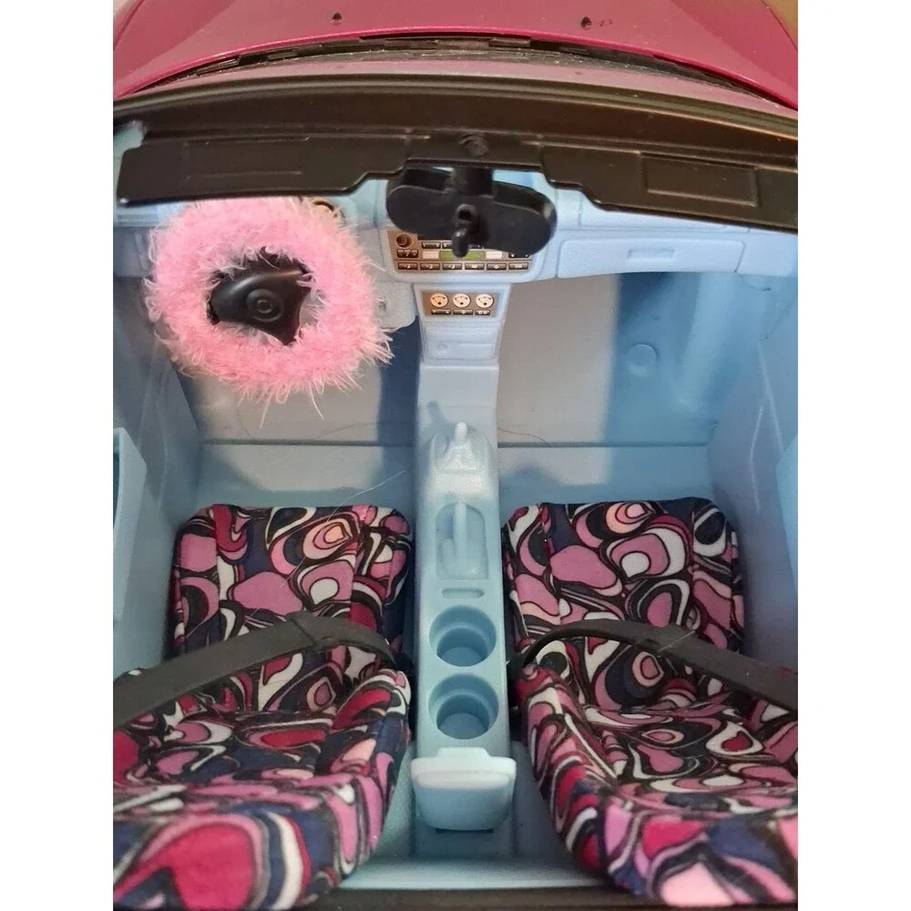 Mattel Barbie Doll My Scene My Ride Masquerade Madness Convertible 2003 car